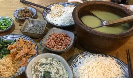 汕尾擂茶分为油茶和咸茶，它们在现代有哪些制作方法？