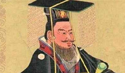 西汉建立之初如何发展经济？汉武帝时期得到怎样空前繁荣？