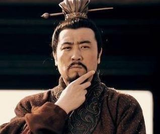 黄权的一生三次易主，关于他的评价如何？？
