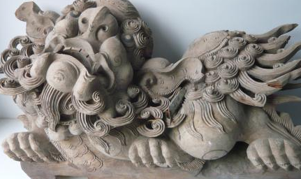 徽州石雕作为徽州四雕之一,它在雕刻上以哪些风格为主?